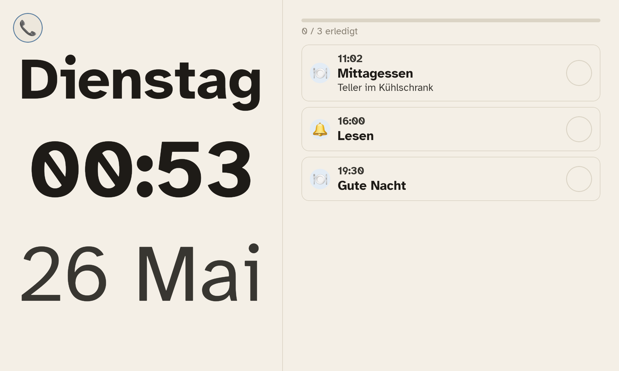 Der Startbildschirm des Tablets: Uhrzeit und Datum gross dargestellt, und die Routinen des Tages mit ihrem Fortschritt.